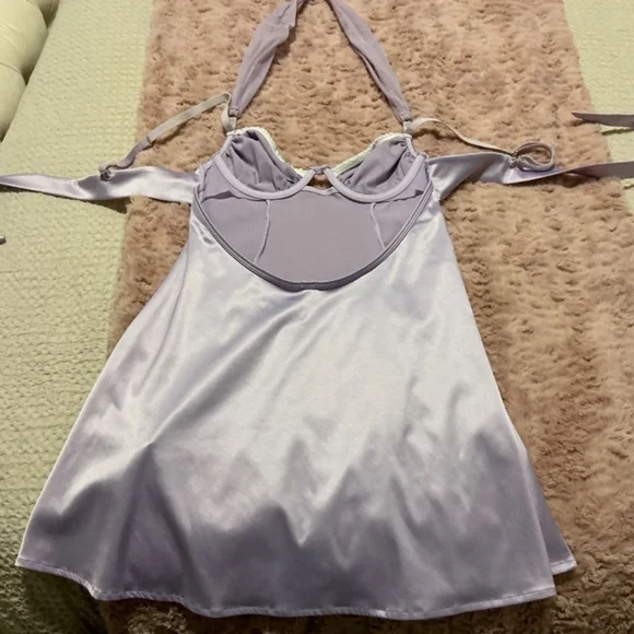 Dress - Picture 2 of 2